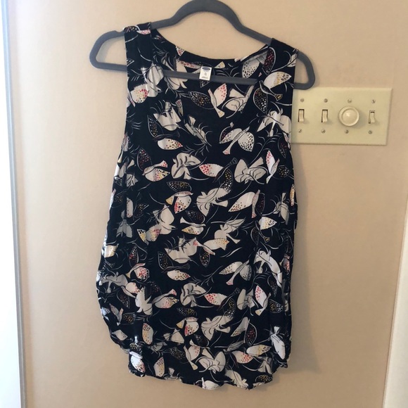 Old Navy Tops - Old navy sleeveless v-neck blouse
